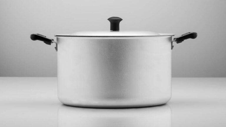 panela de aço cirurgico